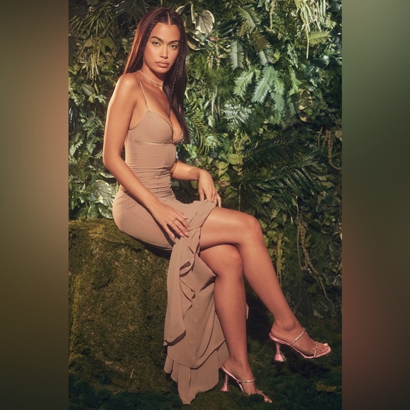 HOUSE OF CB 'Loren' Latte Corset Maxi Dress - Picture 8 of 11